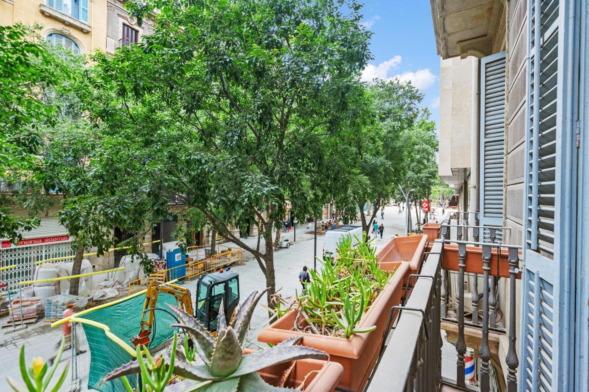Quiet, Vibrant 2 Bedroom In Pedestrian Eixample Appartamento Barcellona