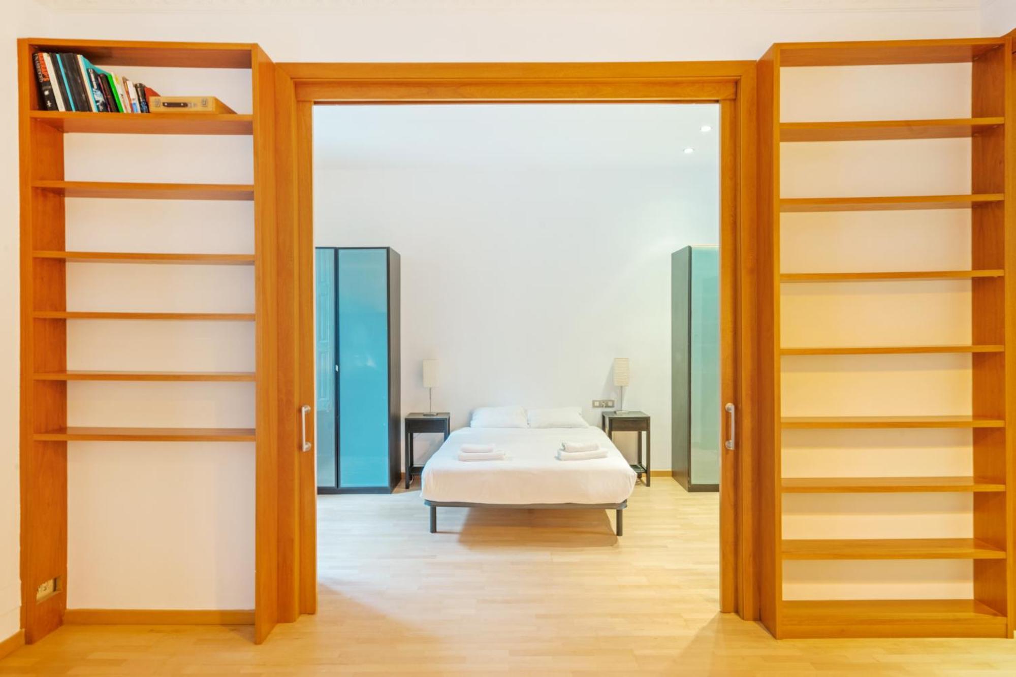 Appartamento Quiet, Vibrant 2 Bedroom In Pedestrian Eixample