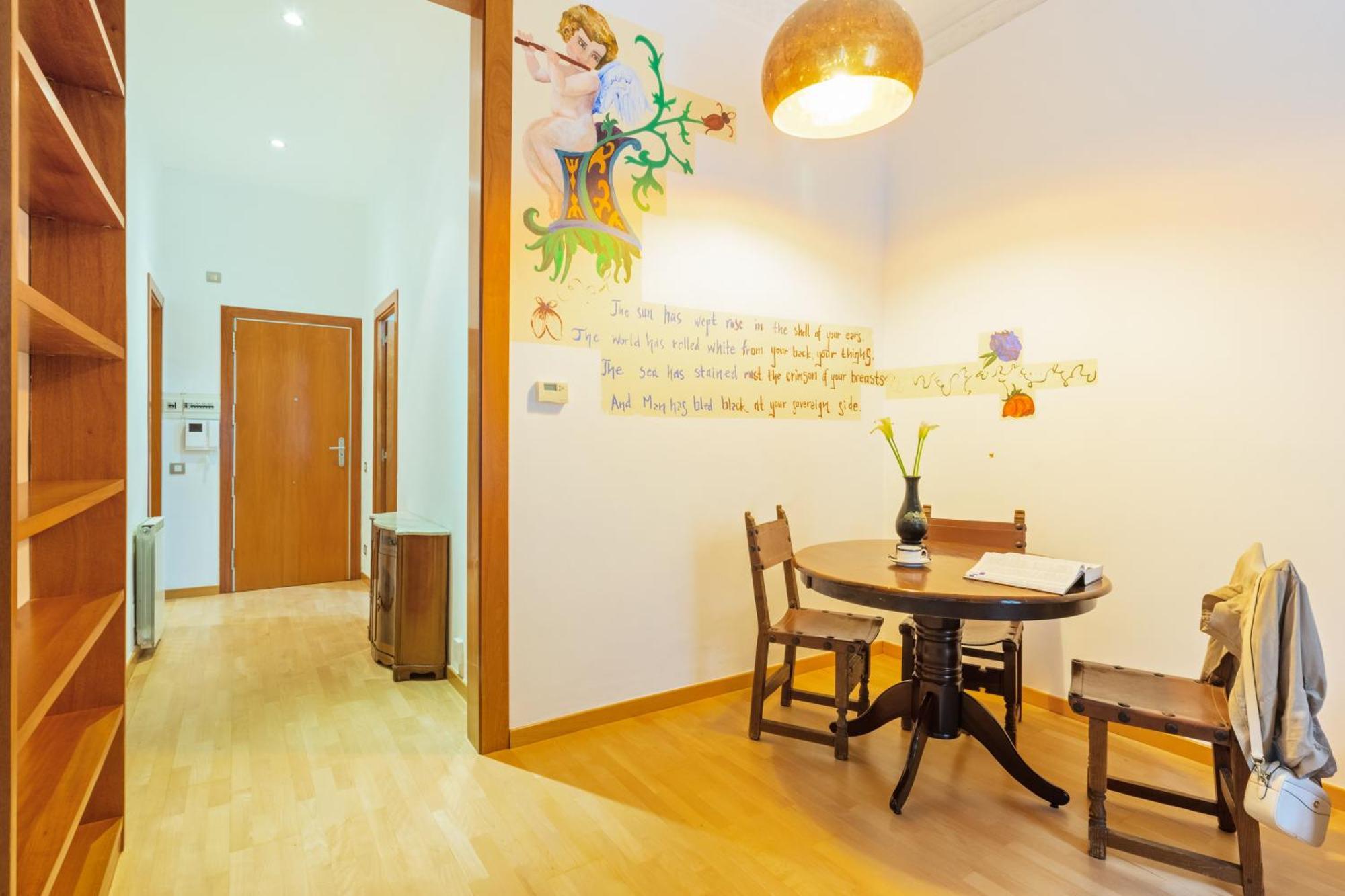 Appartamento Quiet, Vibrant 2 Bedroom In Pedestrian Eixample Barcellona
